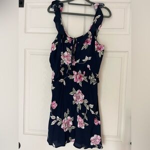 Cute summer dress never worn